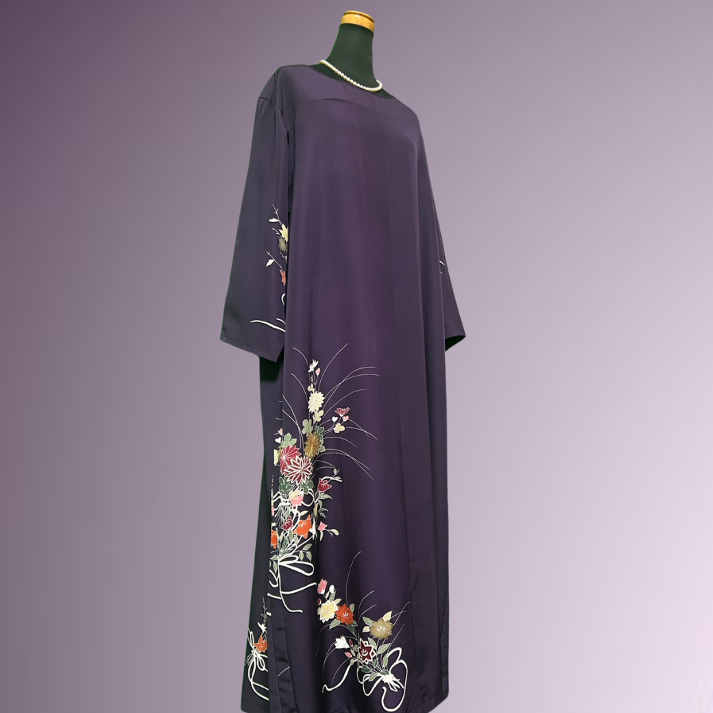 Houmongi Kimono Dress – Bellflowers & Chrysanthemum Bouquet