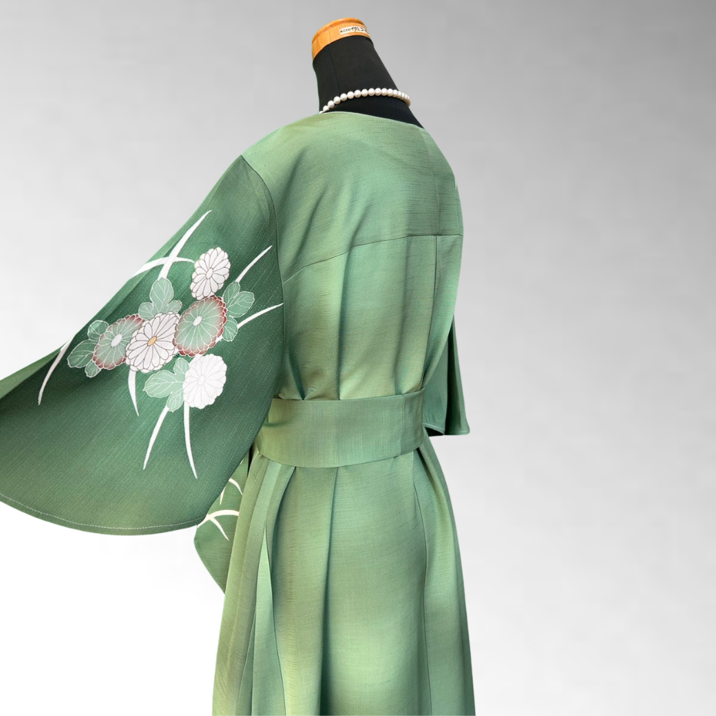 Houmongi Kimono Dress with White and Green Chrysanthemum Motif