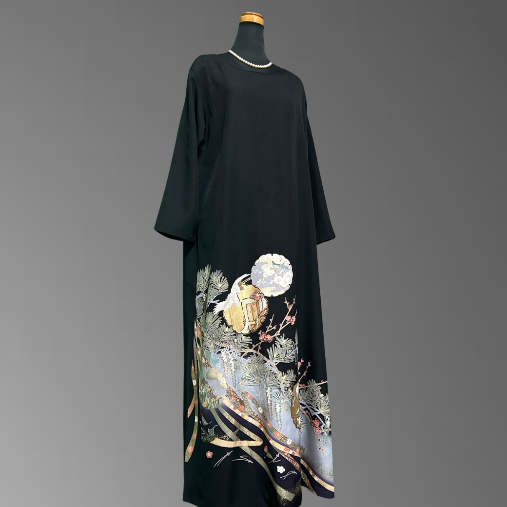 Kurotomesode Yukiwamon Four Seasons Flowers Kimono Dress