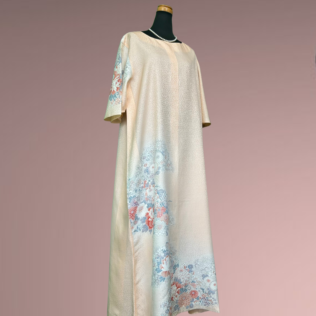 Houmongi Kimono Dress – Peony & Chrysanthemum