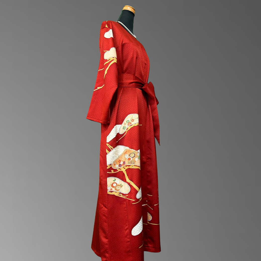 Iro Ro Furisode Pine Border with Floral Embroidery Pattern Kimono Dress