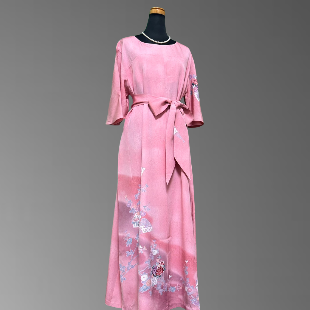 Geometric Flower Pattern Fan with Peonies and Chrysanthemums Kimono Dress